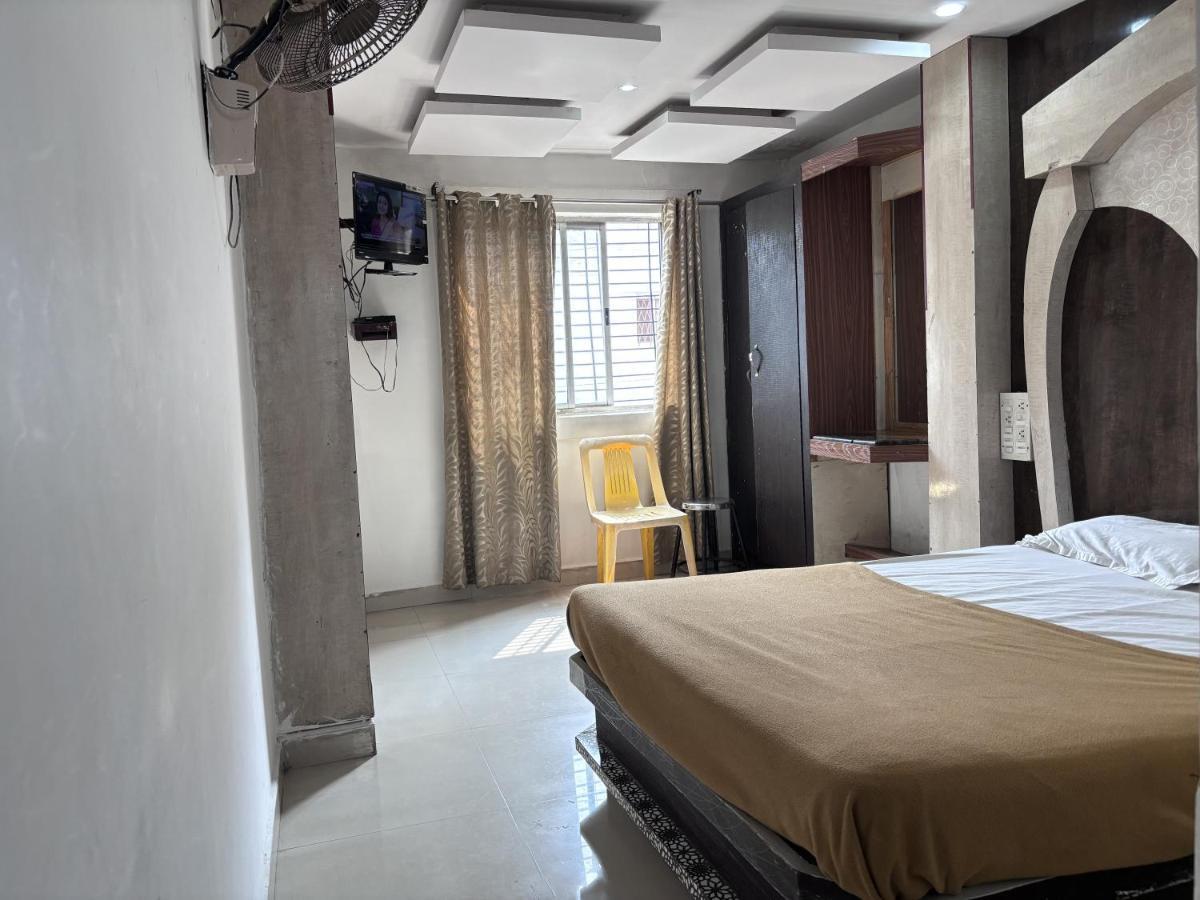 Hotel Raj Empire Mysore Exterior foto