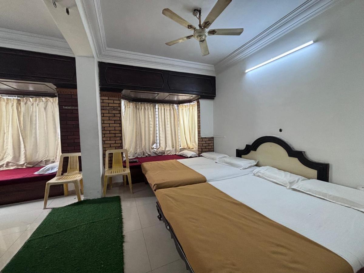 Hotel Raj Empire Mysore Exterior foto